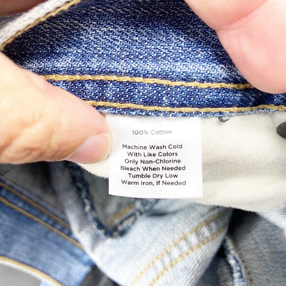 2/$30 Talbots Womens Straight Leg Medium Blue Wash Jeans Size 6 Zip Back Pockets - Picture 8 of 10